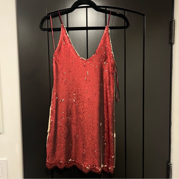 Free People Women’s Red Universal Sequined Mini Dress X-Small New - Picture 1 of 5
